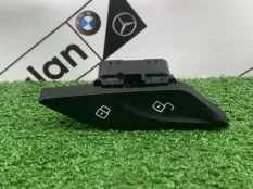 Кнопка центрального замка передняя левая BMW
