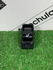 Кнопка складывания сиденья правая Mercedes-Benz