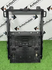 Беспроводная зарядка BMW X7 G07 07.12.2023
