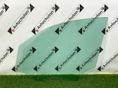 Стекло двери переднее левое Mercedes-Benz