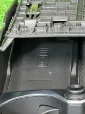 Беспроводная зарядка BMW X7 G07 2023