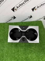 Подстаканник BMW X7 G07 2023