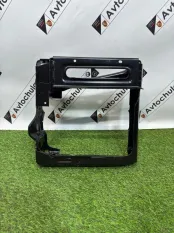 Кронштейн радиатора левый BMW X7 G07 2023