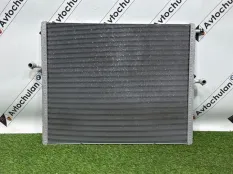 Радиатор охлаждения двигателя Mercedes-Benz