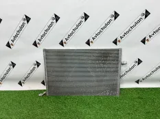 Радиатор охлаждения двигателя Mercedes-Benz