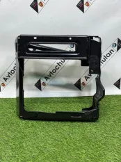 Кронштейн радиатора правый BMW X7 G07 2023