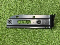 Кронштейн радиатора BMW X5 G05 2023