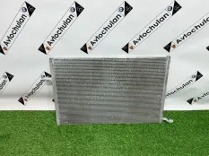 Радиатор охлаждения двигателя Mercedes-Benz