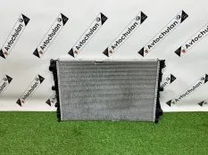 Радиатор охлаждения двигателя Mercedes-Benz