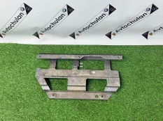 Крепление радиатора Mercedes-Benz G-Class W464