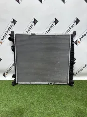 Радиатор охлаждения двигателя Mercedes-Benz