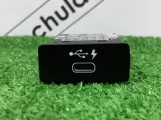 Блок USB BMW 3-Series G21 2022