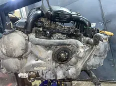 Двигатель Subaru EZ30UO88114 3.0 И EZ30