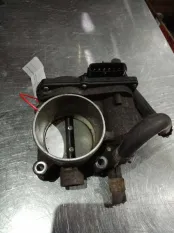 Дроссельная заслонка Toyota Corolla 220300T040 2ZR