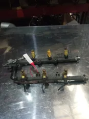 Топливная рейка Hyndai Santa Fe 2008 353043E205 G6EA