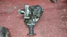 Раздаточная коробка Nissan 33100-8H513 331008H513 2.5 И T30 QR25DE