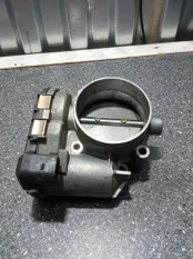 Дроссельная заслонка Audi A6 078133062 ARE