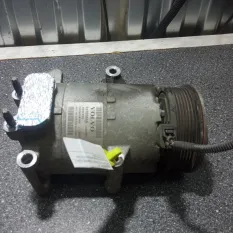 Компрессор кондиционера Volvo S60 36012441 B4154T