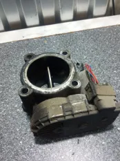 Дроссельная заслонка Mercedes E-Class A6420900070 OM642