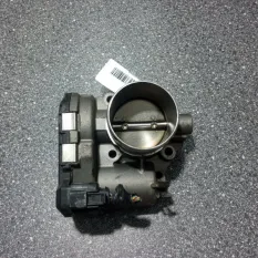 Дроссельная заслонка Ford Focus 7S7G9F991BA PNDA