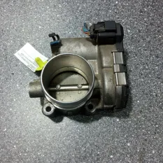 Дроссельная заслонка Ford Focus 7S7G9F991CA IQDB