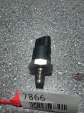 Датчик давления топлива Hyundai-KIA Sorento 0281002405 D4CB