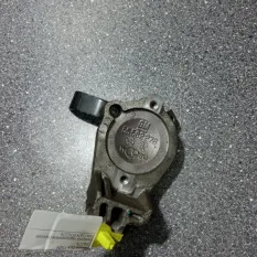 Кронштейн гидроусилителя Chevrolet Cruze 55562276 F16D4