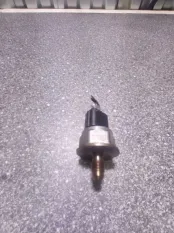 Датчик давления топлива Ford Focus 3 DS7G9F972DA M8DA