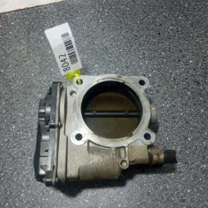 Дроссельная заслонка Toyota Sienna 220300P050 2GR-FE