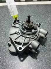 Насос вакуумный Opel Antara 25183189 Z22D1