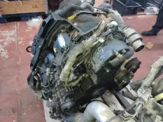 Двигатель Land Rover LR006701 2.7 Д 276DT / AJ