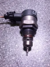 Регулятор давления топлива Land Rover Freelander 2 0281002803 224DT