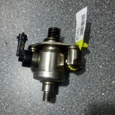 Топливный насос высокого давления Chevrolet Captiva 12641740 LFW