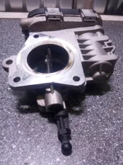 Дроссельная заслонка Jeep Cherokee 55229467 KL 2.0 CRD