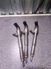 Форсунка топливная Renault Megane 166009445R 1.5 DCI