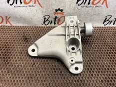 Кронштейн двигателя BMW 5