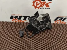 Замок капота BMW 5