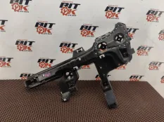 Кронштейн бампера Mini Hatch