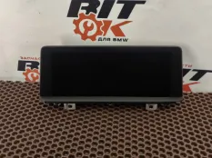 Центральный дисплей BMW 1