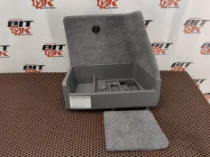 Обшивка багажника BMW 3