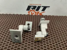 Петли двери BMW 3