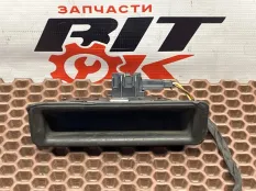 Кнопка багажника BMW 5