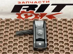 Кнопка люка BMW 5