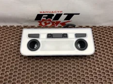 Плафон подсветки салона BMW X1