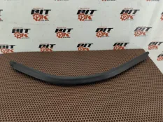 Уплотнительная резинка капота BMW 3