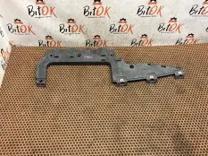 Направляющая бампера BMW 3