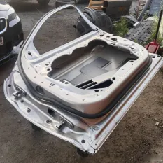 Дверь BMW 5