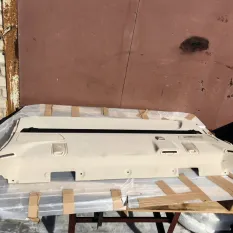 Полка со шторкой BMW 5
