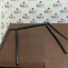 Направляющая стекла BMW X1
