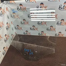 Стекло двери BMW X1